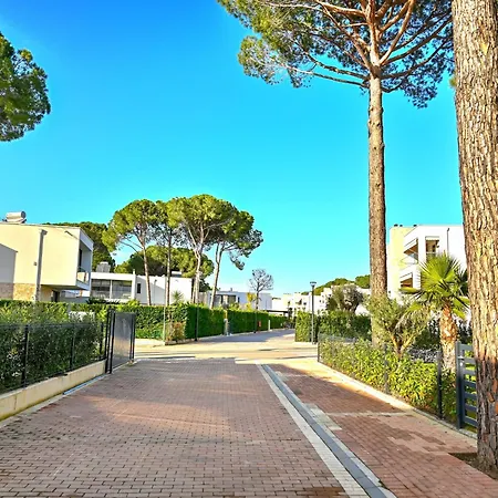 Apartment Near Sandy Beach In Albania Appartamento